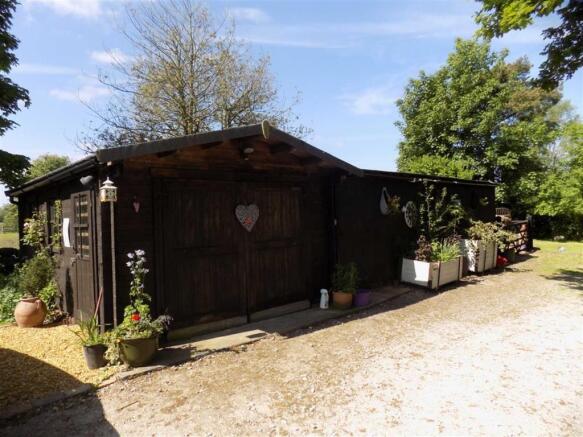 Stabling & Garage