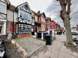 Flat 2, 7, Pavilion Road, Gaisford, Worthing BN14 7EE
