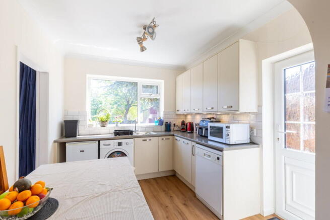 3 bed Semi-Detached for sale Image 5