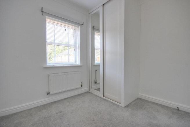 3 bed House to rent Image 12