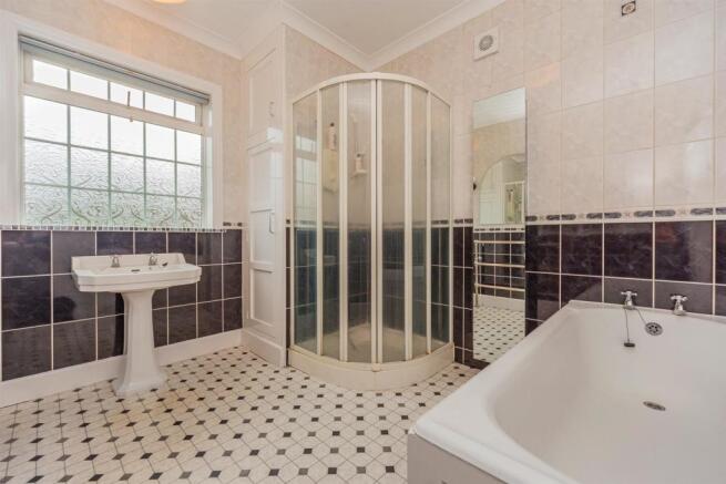 LE2 2EG-Westminster-Road-Leicester-semi-detached-h