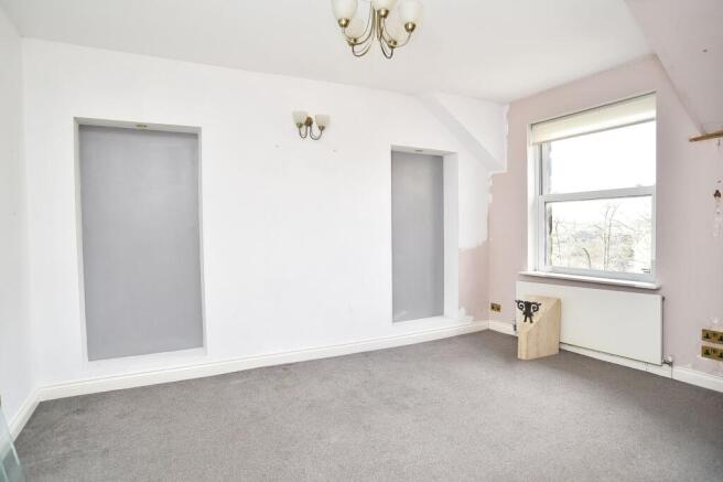 7 bed Semi-Detached for sale Image 12