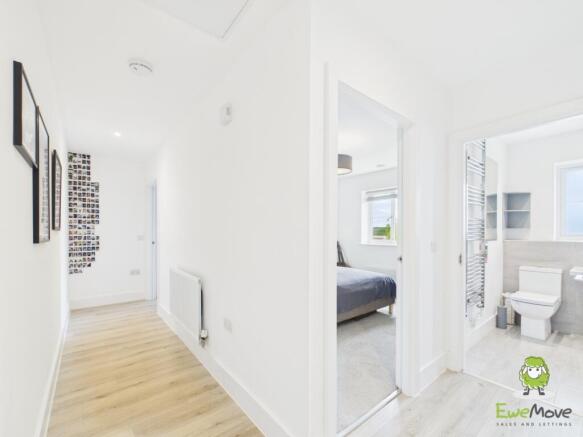 EweMove Estate Agents Basingstoke - Coliseum Court