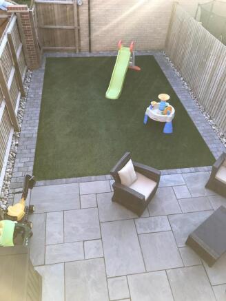 Photo 12