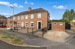 19, Pembroke Road, Bedford MK45 3LE