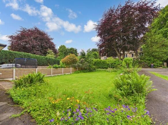 Large South West facing Garden