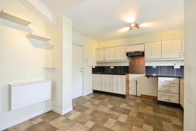 Kitchen/ Dining Room