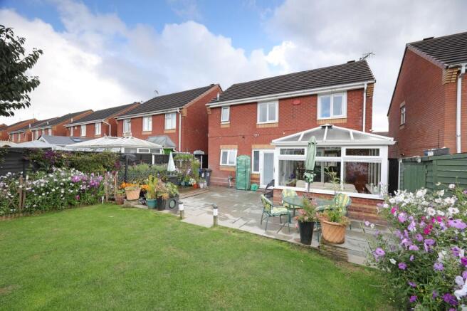 Chatterley Close, Bradwell, ST5 photo 4