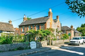 3 Smugglers Cottage, Ferring Street, Worthing BN12 5HL
