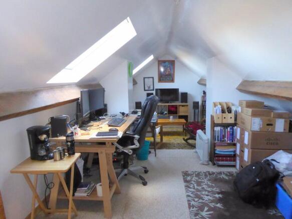 Photo 11