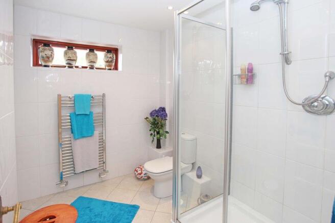 Shower Room.JPG