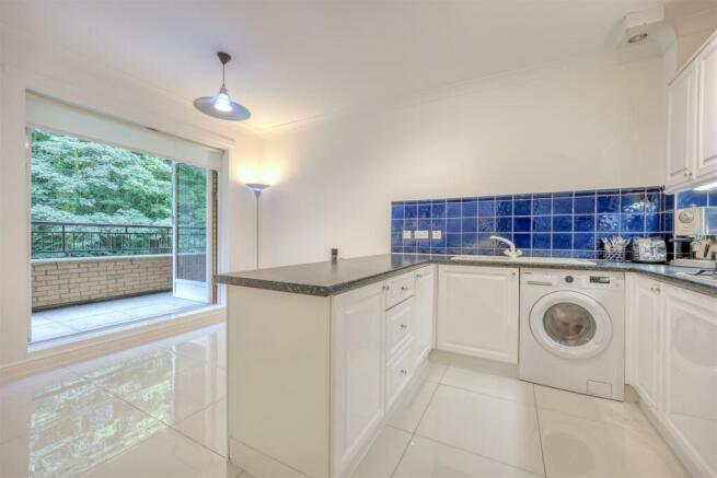 7_MILLERSNEUK_COURT_LENZIE_012.JPEG
