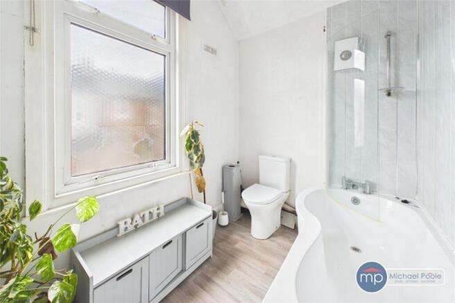 2 bed Terraced for sale Image 8