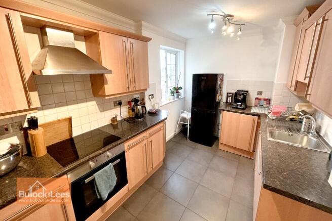 Boscombe Spa, Bournemouth, large balcony flat – pohled 6