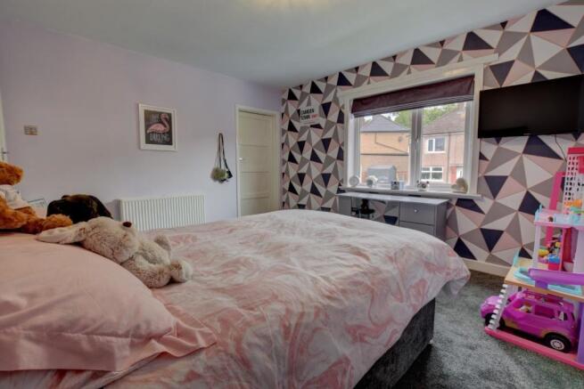 Bed 5.jpg