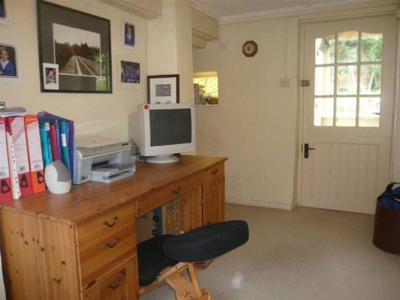 Photo 6