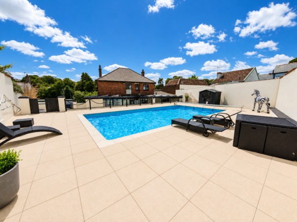 Heated Swimming Pool
