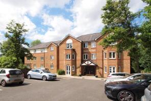 Flat 10, Redwood Court, Epsom Road, Epsom KT17 1HT