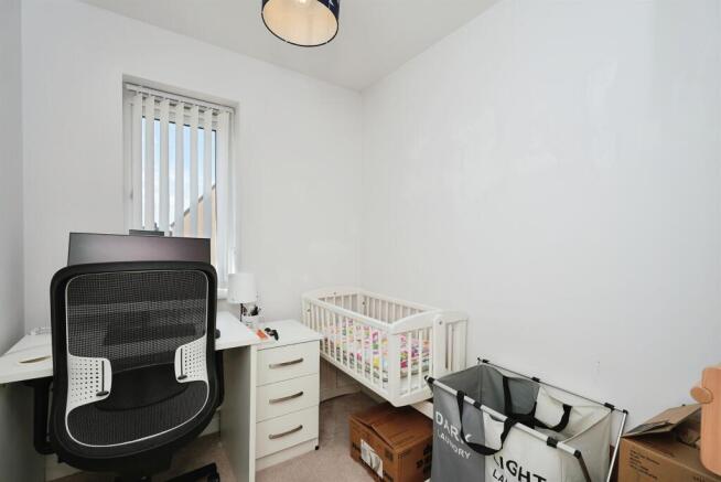3 bed Semi-Detached for sale Image 11