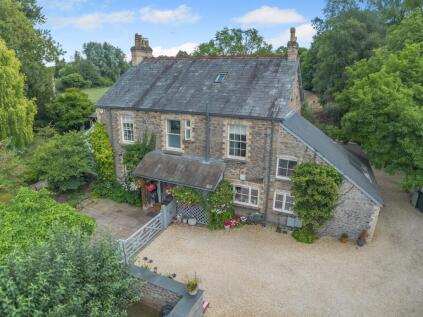 Llanbadoc, Usk
