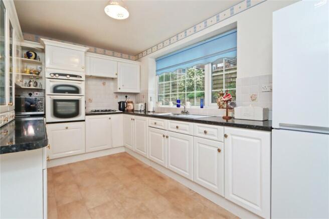 Kitchen Pic 1
