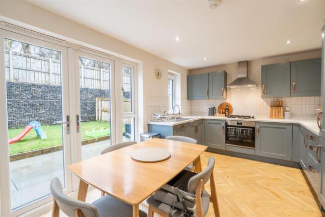 kitchen-2.jpg