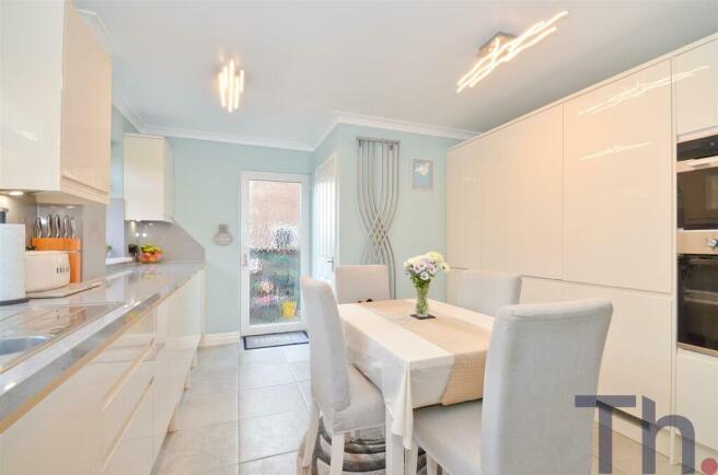 Modern Kitchen-Diner.JPG