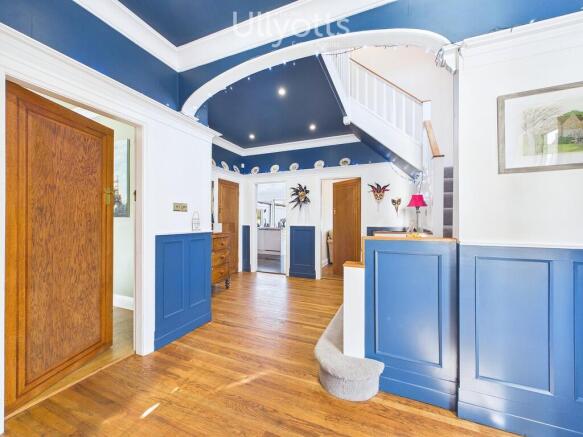 4 bed Detached for sale Image 4