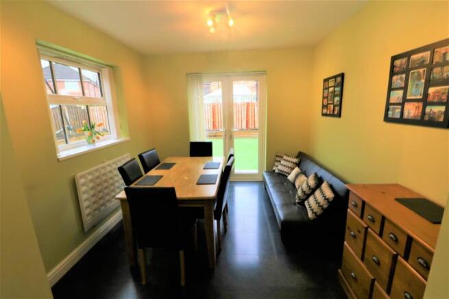 KITCHEN/DINER