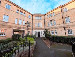 24, Parklands Manor, Tuke Grove, Wakefield WF1 4AF