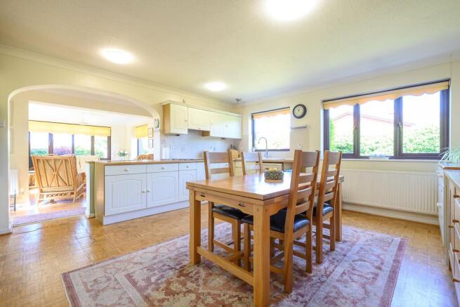 Blenheim Close, Ross-on-Wye photo 4
