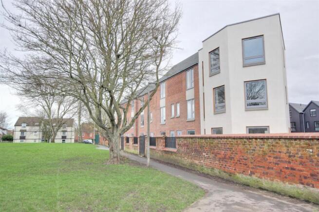 IMG_0055-IMG_0057_lzn - 8-16 old school walk.jpg