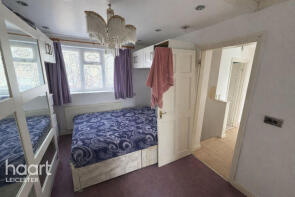 86, Coombe Rise, Leicester LE2 5TW