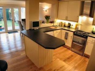 REFITTED LUXURY KITCHEN 11'9 x 9'8