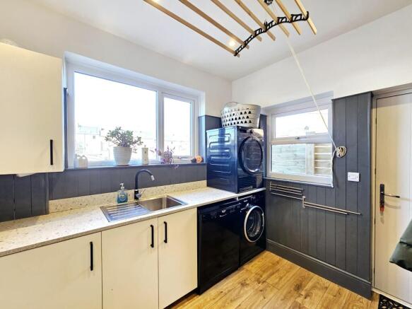 4 bed Terraced for sale Image 7