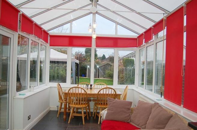 Kitchen/Conservatory