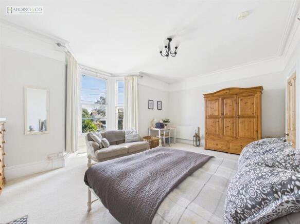 Bedroom 1 ii.jpg