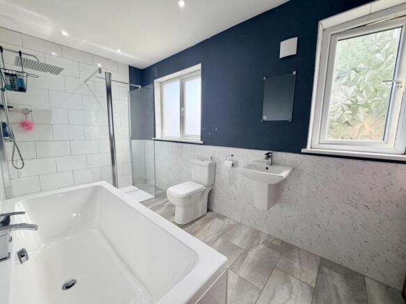 2 bed Semi-Detached for sale Image 8