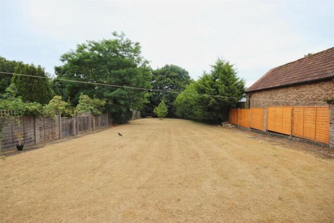 2 bed Detached Bungalow for sale Image 11