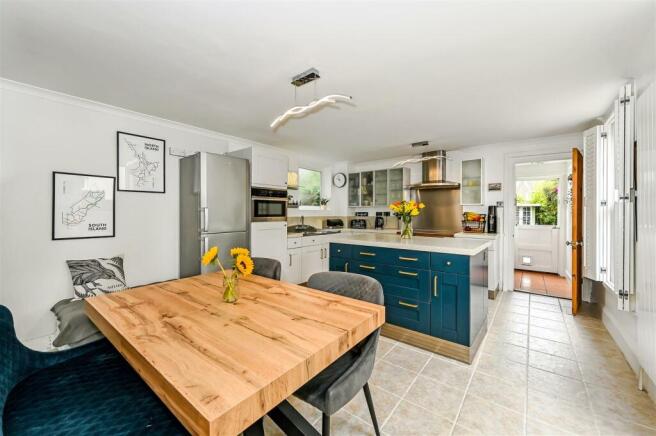 Kitchen/Dining Room
