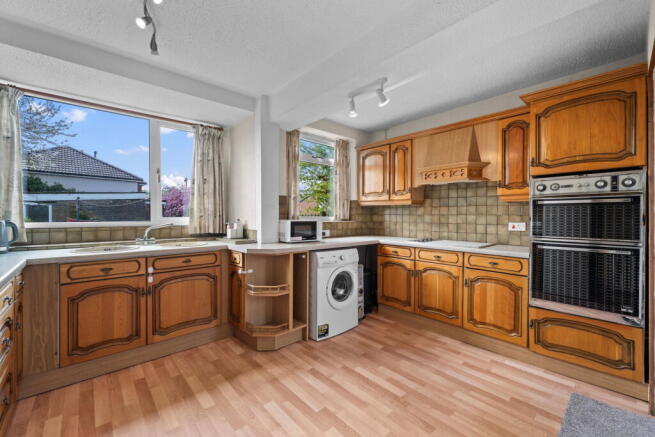 2 bed Semi-Detached for sale Image 7