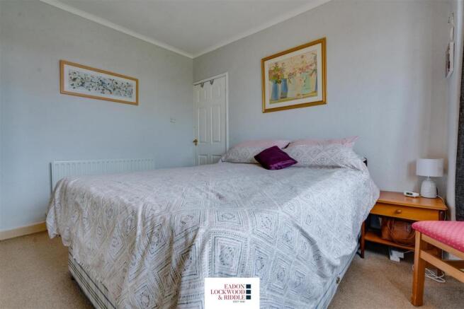 Bedroom 1-2.jpg
