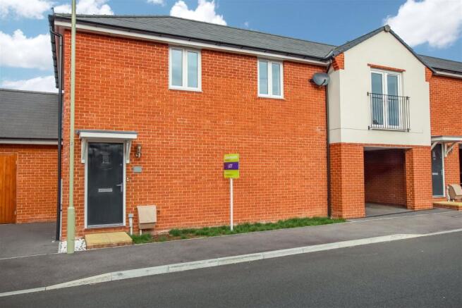 2 Bedroom Coachhouse To Let