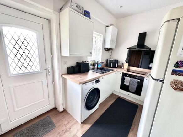 2 bed Terraced for sale Image 5