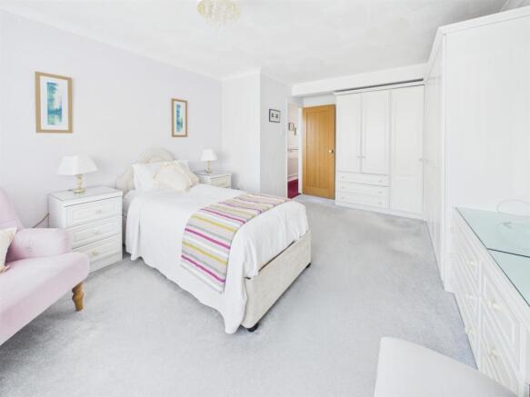 Southview Road, Peacehaven photo 3
