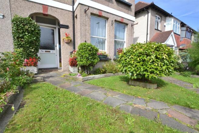 FRONT GARDEN