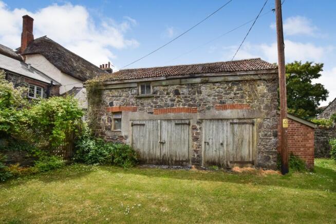 Garage/workshop