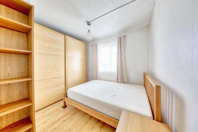 22_cumber_house_merton_road_image3_14104_4.jpg