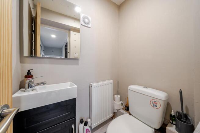 2 bed Terraced for sale Image 7