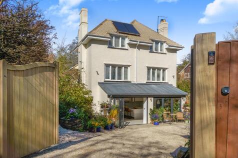 Station House, Witney, OX28